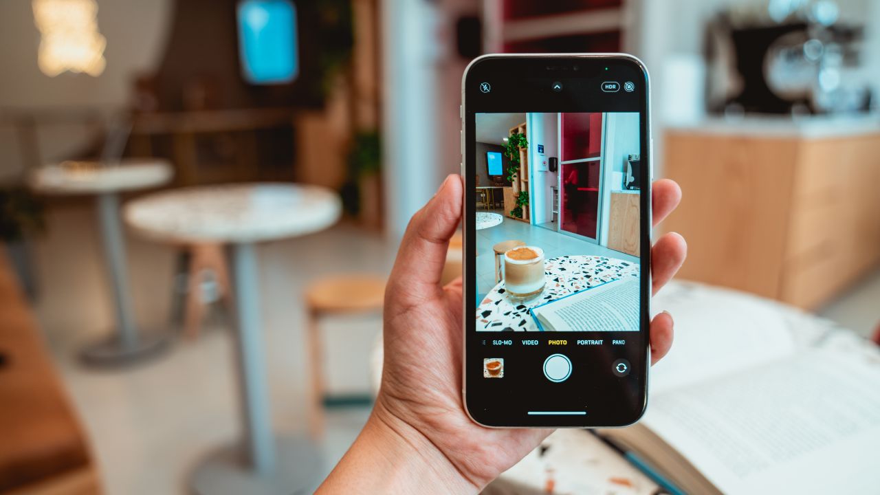 Why Is My Phone Camera Blurry? Causes & Solutions